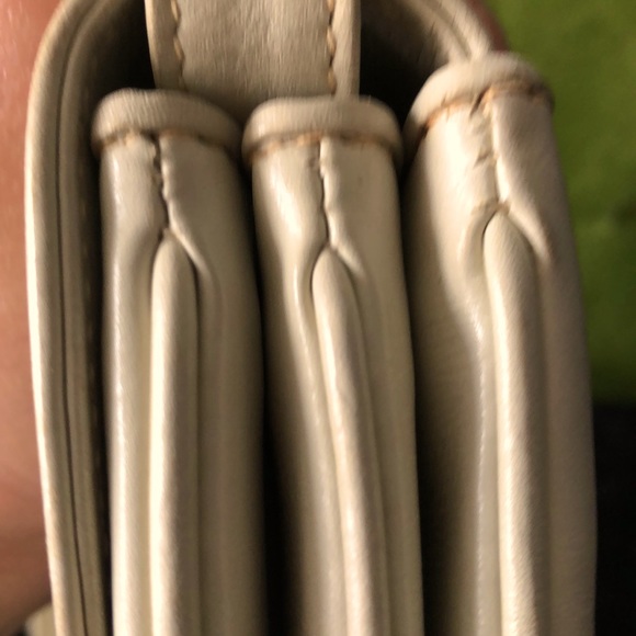 ❌PRICE DROP ❌🛑Authentic Crossbody/Shoulder Leather Bag Gucci. - Picture 6 of 15